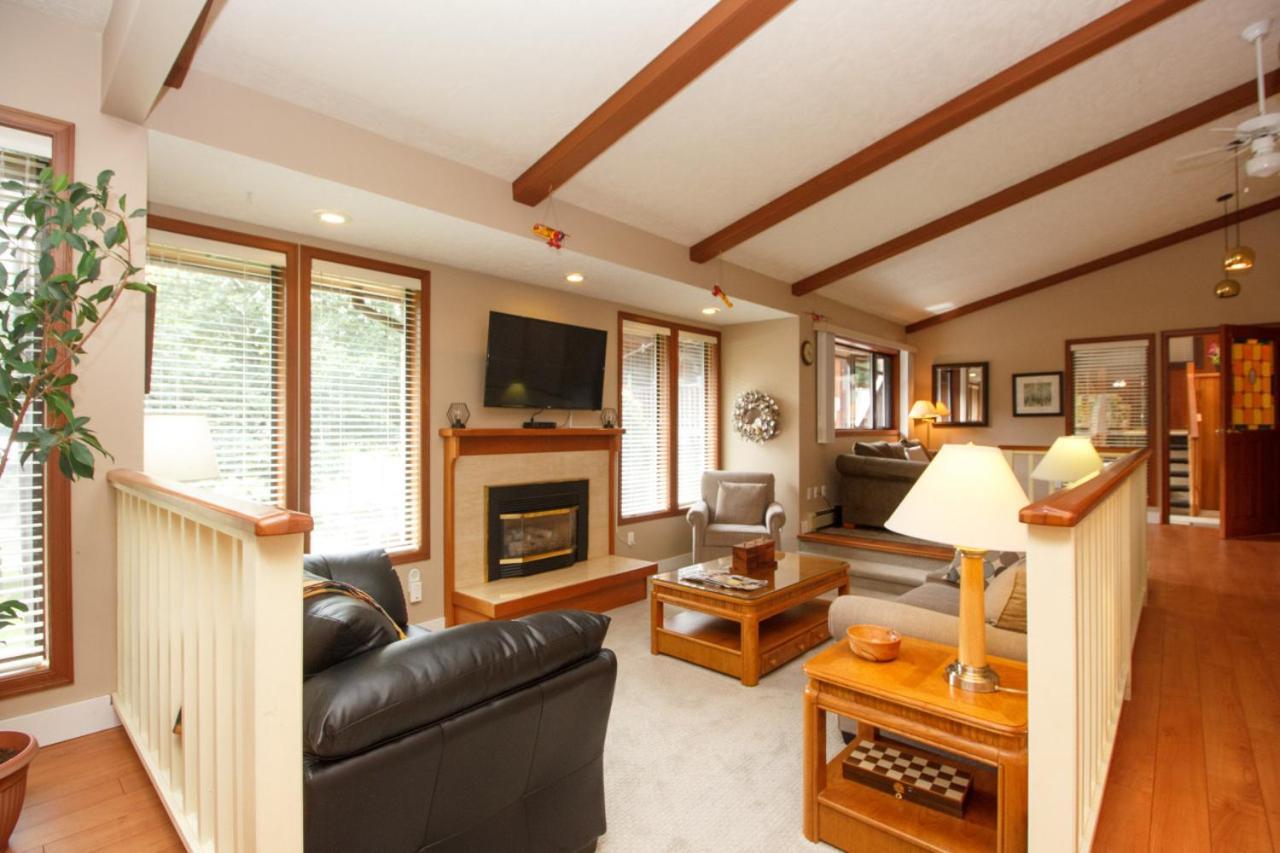 Villa Coles Bay Vacation Retreat North Saanich Exterior foto
